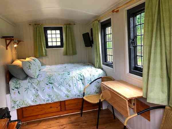Carp shepherd's hut