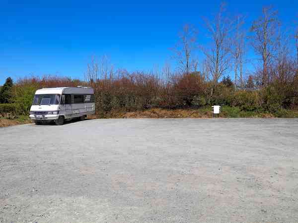 Electric optional hardstanding touring pitch
