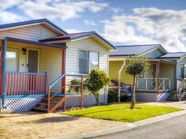 Classic 3 bedroom cottage / chalet / bungalow