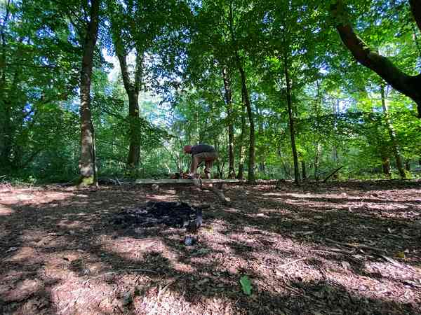 Emplacement pour tente, pour caravane pliante ou camping-car (Forton's Bushcraft) sur herbe sans électricité (réservé uniquement aux groupes)