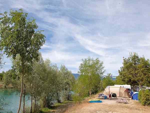 Electric grass pitch (waterside)