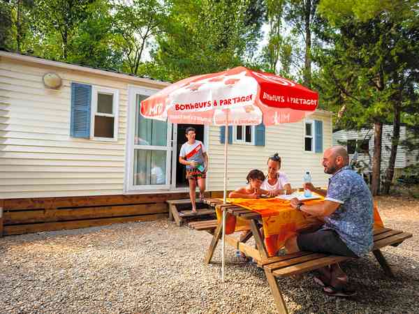2 bedroom static caravan
