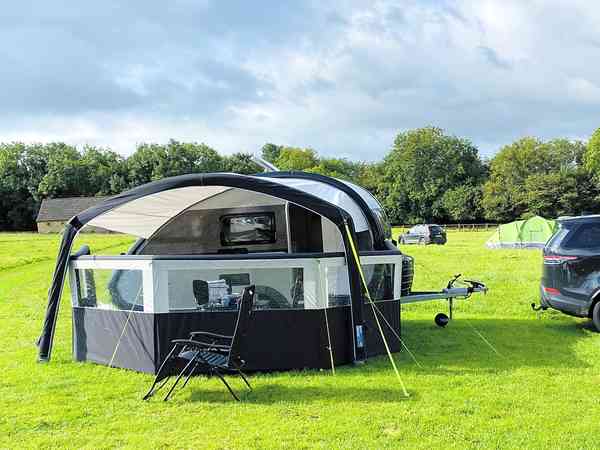 Non-electric grass pitch