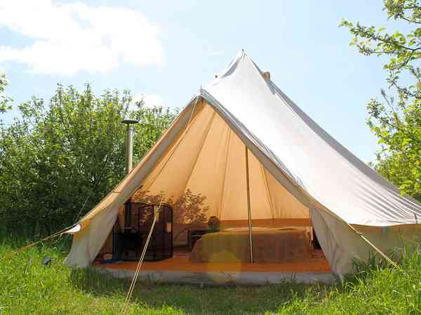 Cuckoo bell tent (maximum 4 adults)
