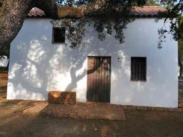 1 bedroom cottage / chalet / bungalow (six man)