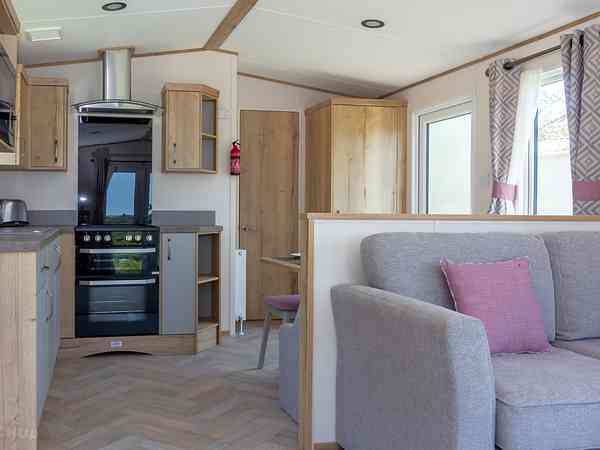 Blenheim 3 bedroom static caravan (no pets)