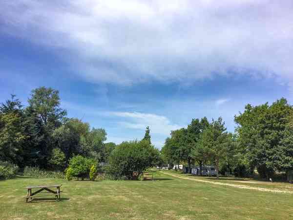 Non-electric grass pitch