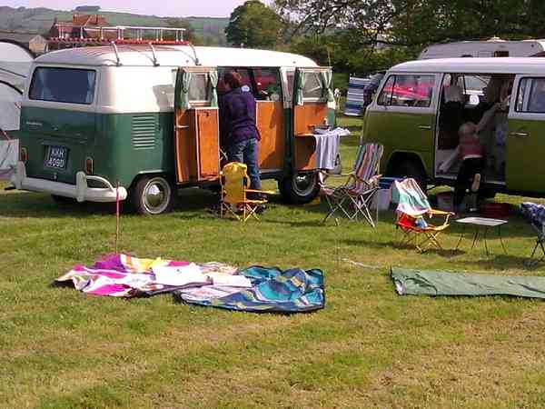 Electric grass pitch