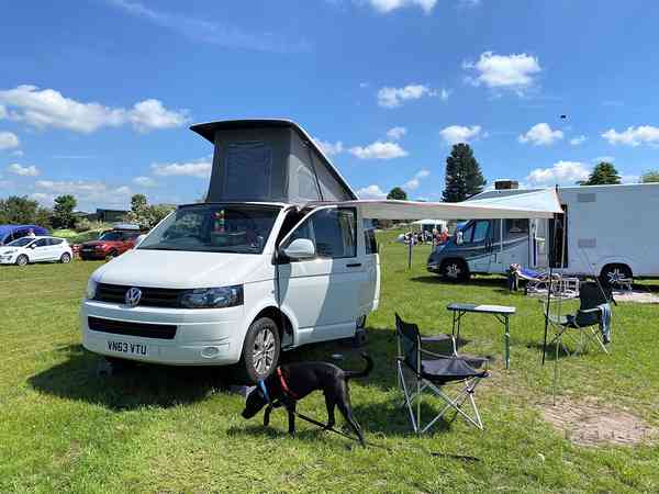 Non-electric grass touring pitch