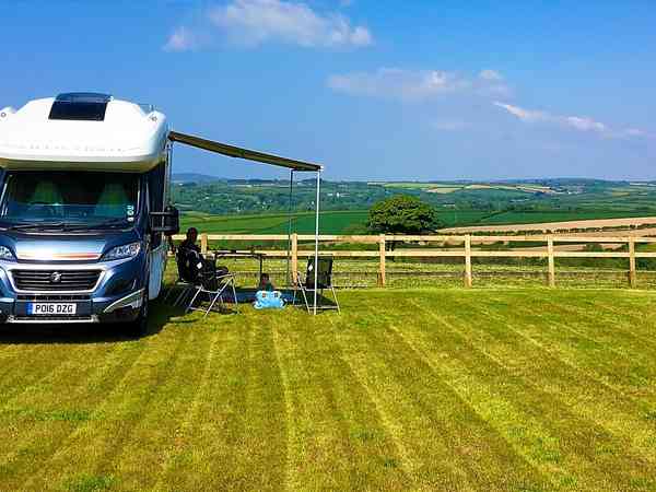 Power optional grass trailer site