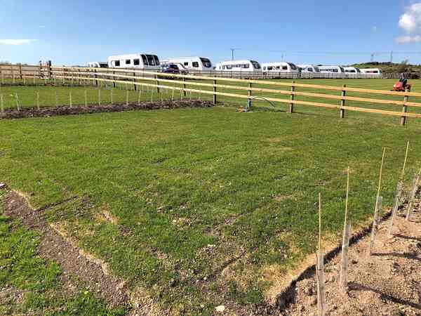 10-amp fully-serviced grass touring pitch