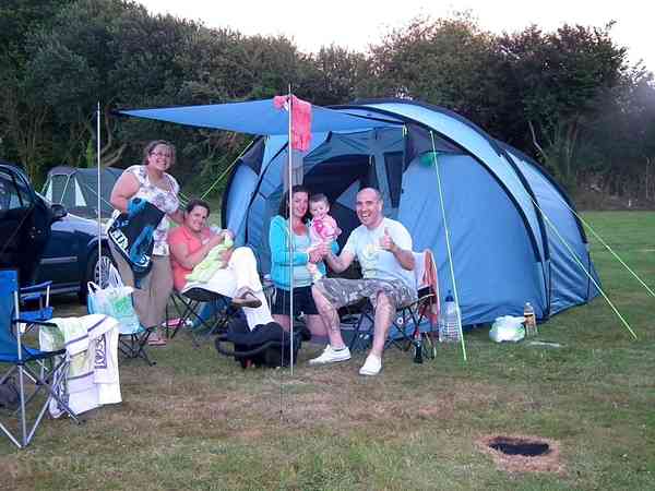 Non-electric grass tent or trailer tent pitch