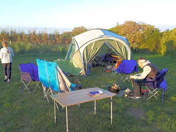 Non-electric grass tent, trailer tent or campervan pitch
