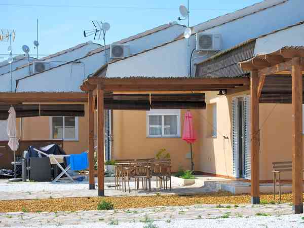 sommerhus / træhytte / bungalow 2 soveværelser (til 4 personer)
