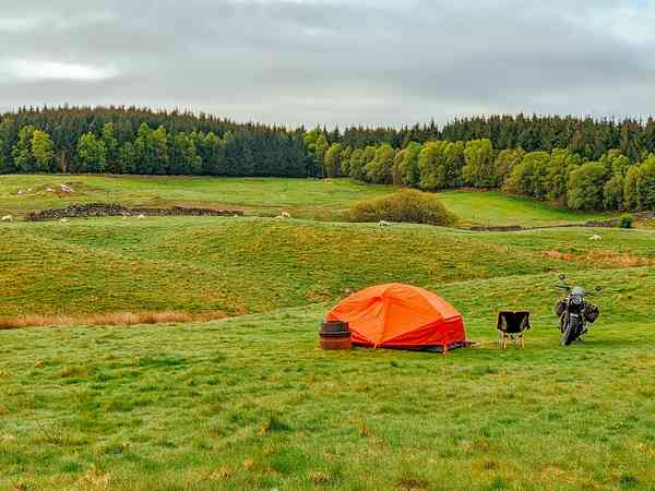 Non-electric grass tent or trailer tent pitch