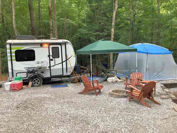 Powered gravel travel trailer site (back-in)