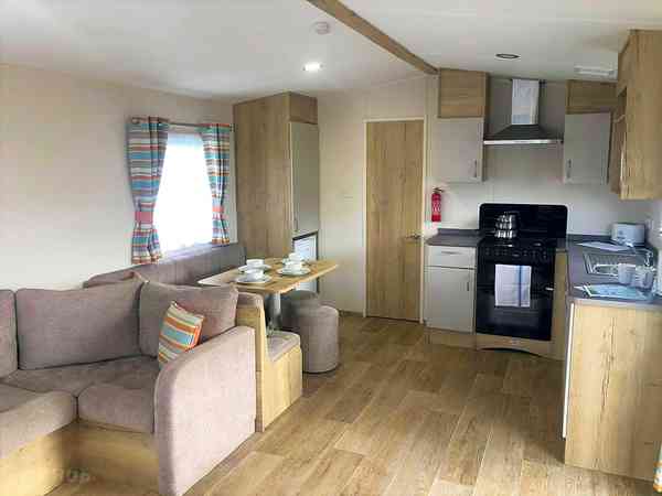 Cedar 3 bedroom static caravan (deluxe)