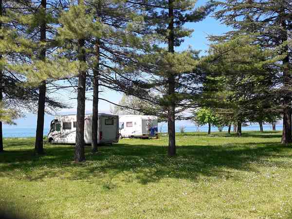 Electric grass tent or trailer tent pitch
