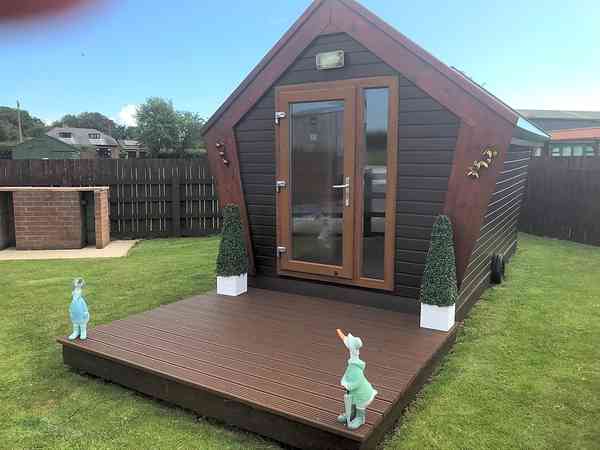 Puddleducks camping pod (2 adults and 1 child)