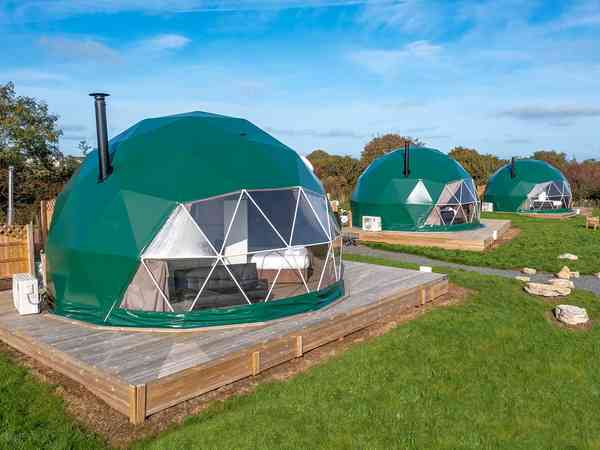 Geodesic dome (family, no pets)