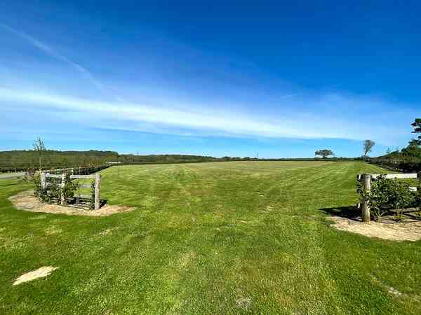 Non-electric grass touring pitch