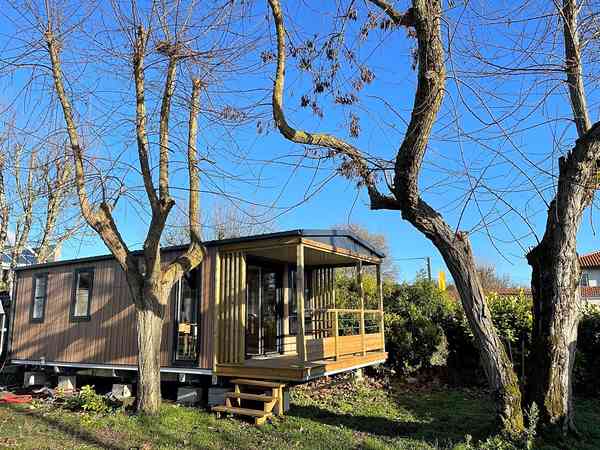 O'Hara 2 bedroom static caravan (no pets)