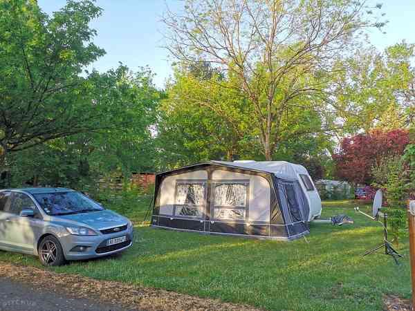 Electric grass pitch (2 adults and 2 children)