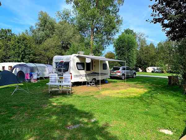 Lote para tenda, para auto tenda ou para trailer de grama com eletricidade