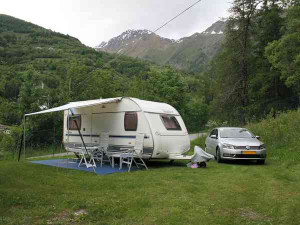 Power optional grass trailer site