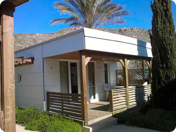 Playa 2 bedroom cottage / chalet / bungalow (open balcony)