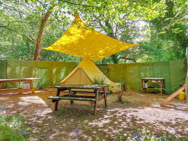 Brogh bell tent
