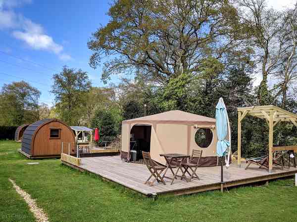 Beach yurt (no pets)