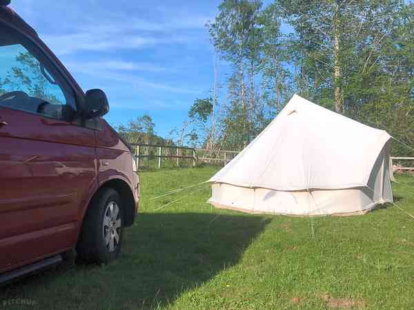 Emplacement pour tente ou camping-car (The Clearing) sur herbe sans électricité
