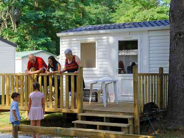 2 bedroom mobile home (four man)