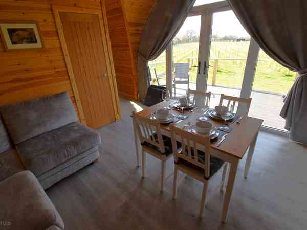 1 bedroom camping pod