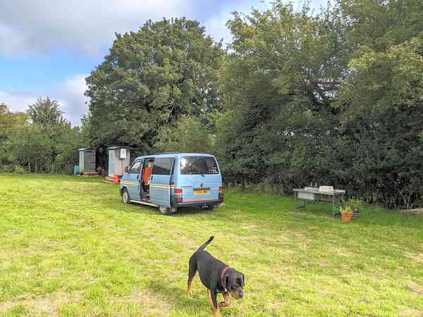 Non-electric grass touring pitch