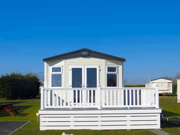 Lankidden 3 bedroom static caravan (no pets)