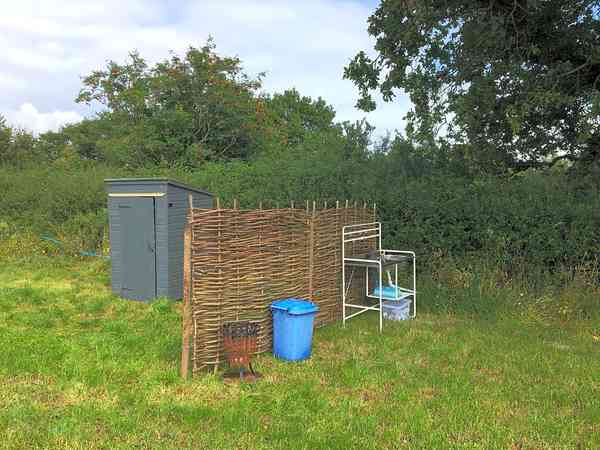 Staplaats voor een tent op gras zonder elektriciteit (eigen badkamer)