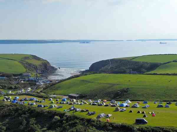 Non-electric grass tent or trailer tent pitch