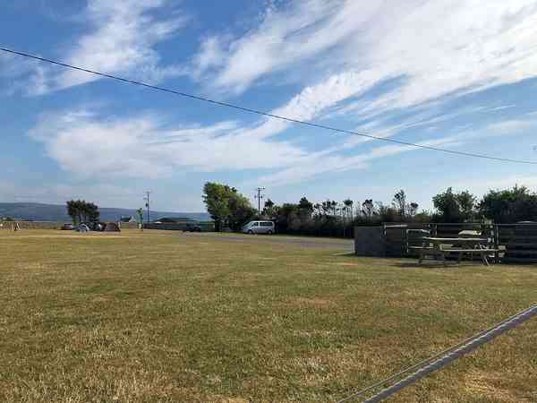 Emplacement pour tente sur herbe sans électricité