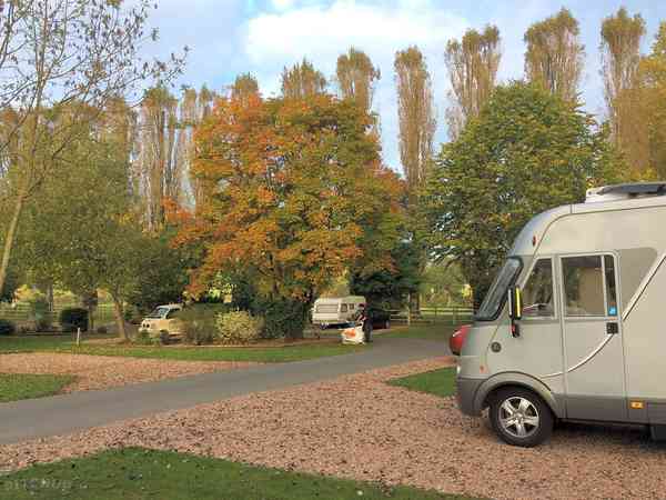 Plass for campingvogn på finsingel full service
