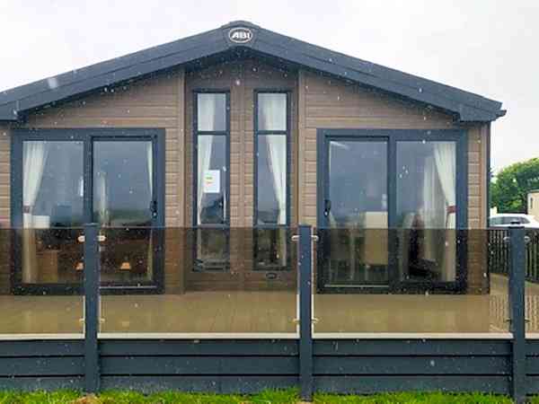 2 bedroom lodge (pet friendly, plus, superior)