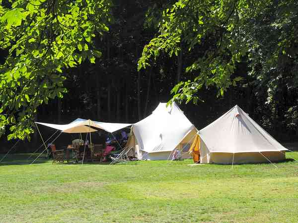 Pronajmutý stan Glamping s 2 pokoji (2 dospělí a 2 děti)