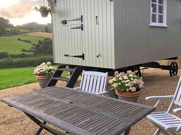 La Roulotte shepherd's hut