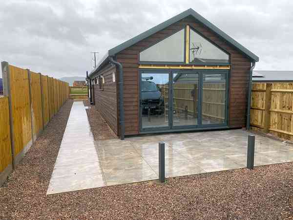 The Potting Shed 2 bedroom cottage / chalet / bungalow (no pets)