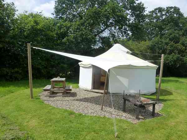 Tylau yurt