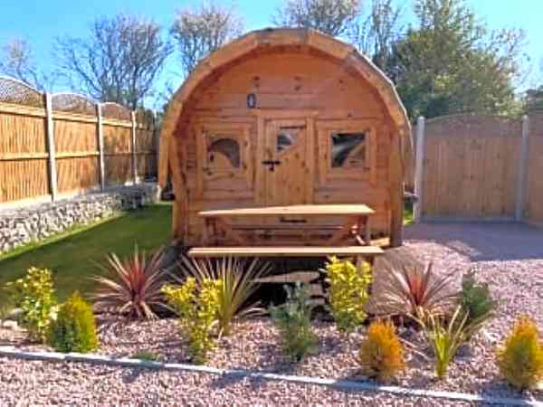 Camping pod