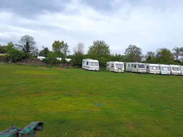 Electric grass tent or trailer tent pitch