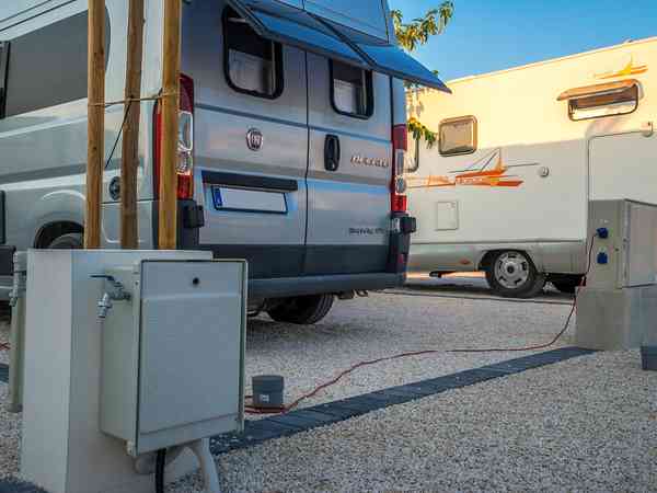 Electric gravel motorhome pitch