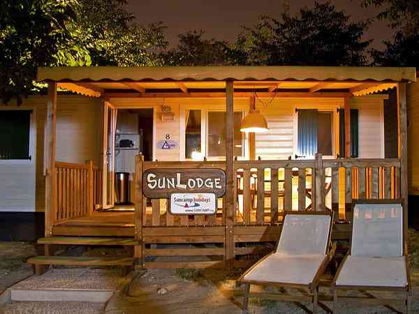 Redwood 2 bedroom static caravan